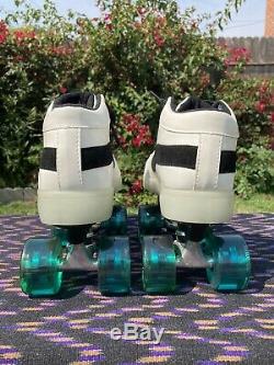 Light up Park Skates Womens Size 6 Full Skate Package