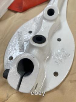NOS Sure Grip White Magnesium Magnum speed roller skate plates size 9 withtrucks