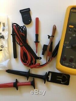 New Fluke 87V-E2 87V/E2 SureGrip Accy Kit, TPAK, Case