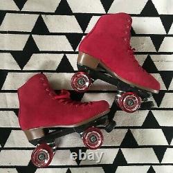 New-Sure grip Boardwalk-Outdoor Roller Skates-womens sz 9 RED suede retro style