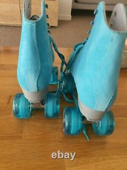 Rollerskates womens size 40 high quality aqua suede