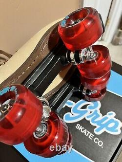 Sure-Grip Tan Boardwalk Roller Skates Size 8 NWB