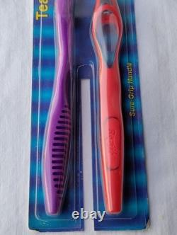 Vintage 2 Lot Ranir Toothbrushes Teardrop Sure Grip Handle Medium Soft Bristles