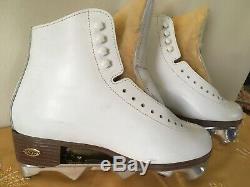 Vintage Sure Grip 93 Mens Size 5 White Leather Roller Skate Boot withSure Grip Inv