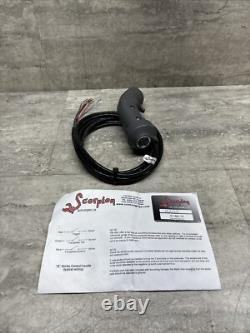 Poignée de contrôle Scorpion/ Sure Grip SU-G-A-SN-AA-N-N-N-120, 2 boutons 1 gâchette