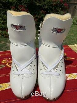 Sure Grip 93 Femmes Taille 7 Blanc Cuir Artistique Skate Boot